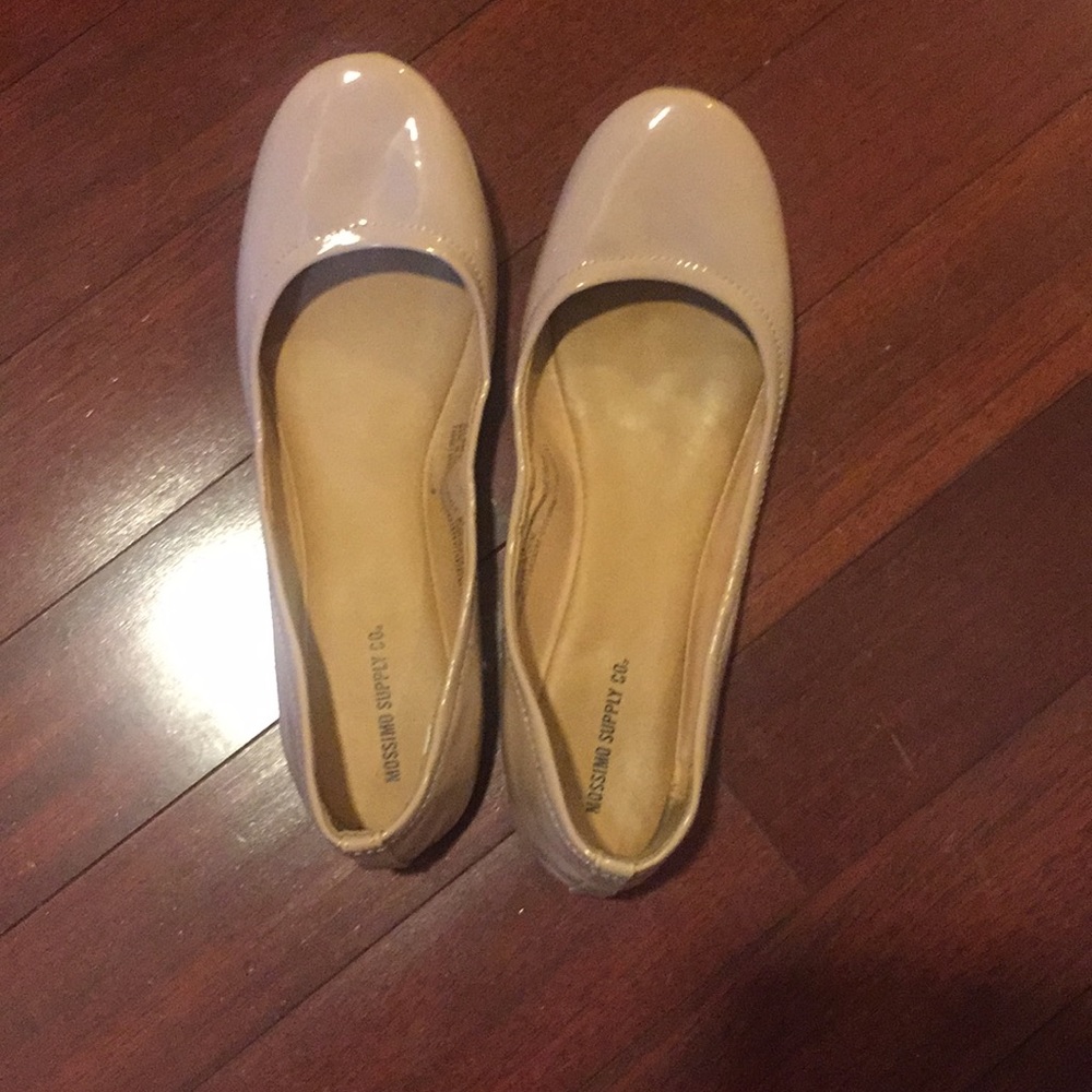 Mossimo flats